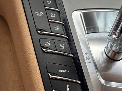 2016 Porsche Panamera 4