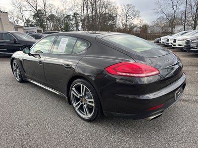 2016 Porsche Panamera 4