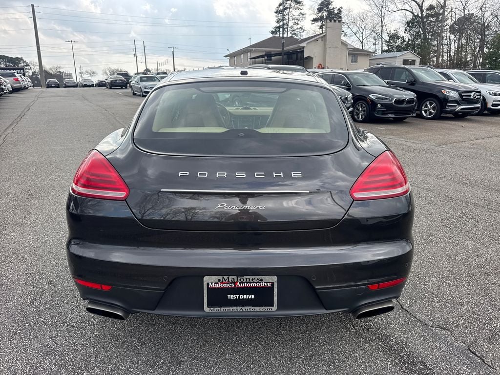 2016 Porsche Panamera 4
