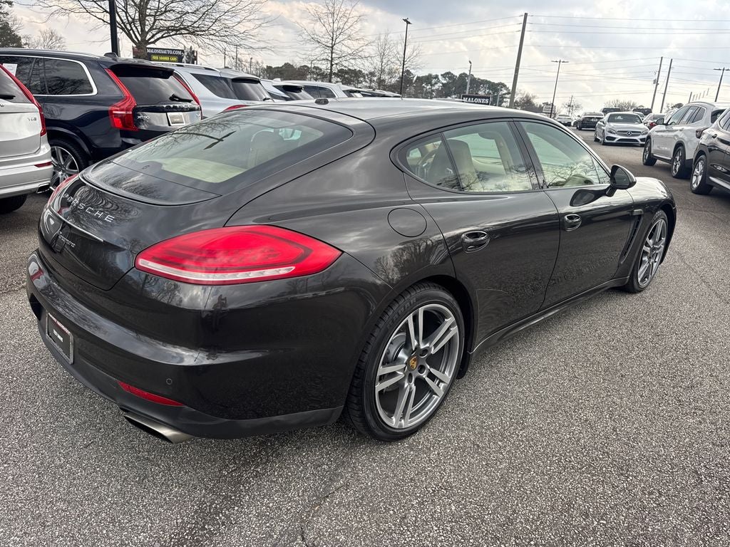 2016 Porsche Panamera 4