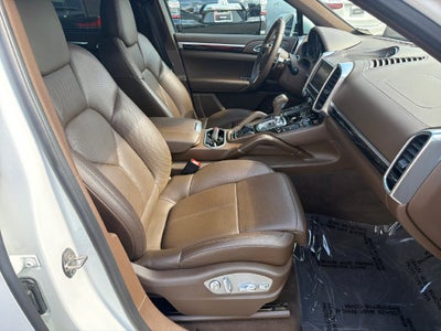 2016 Porsche Cayenne Base SE 18 PREM+ LP TH BS