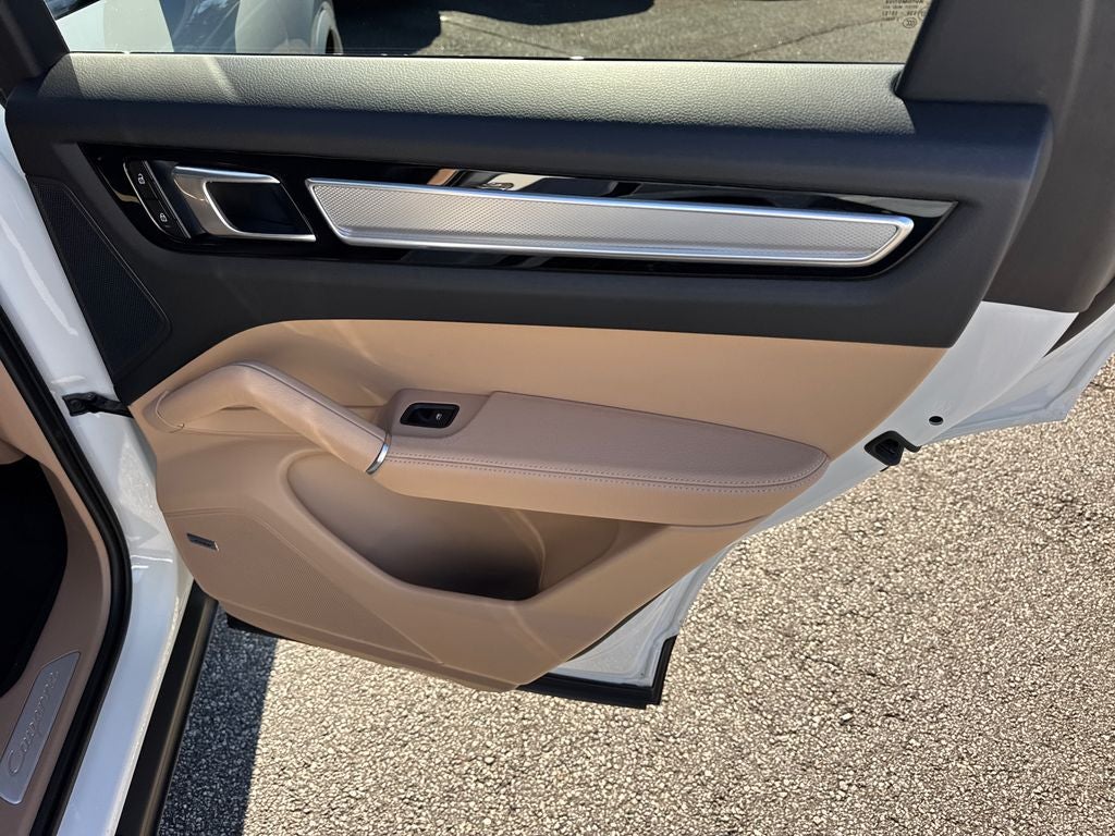 2023 Porsche Cayenne Base