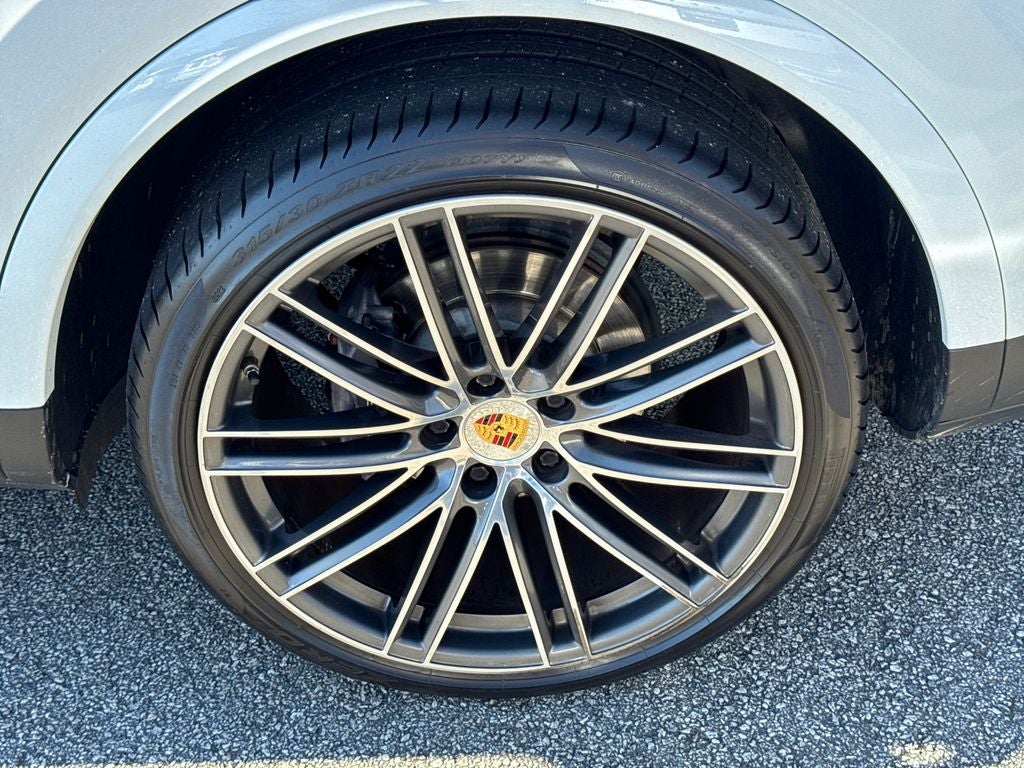 2023 Porsche Cayenne Base
