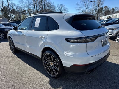 2023 Porsche Cayenne Base
