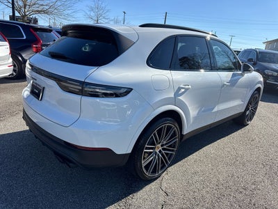 2023 Porsche Cayenne Base