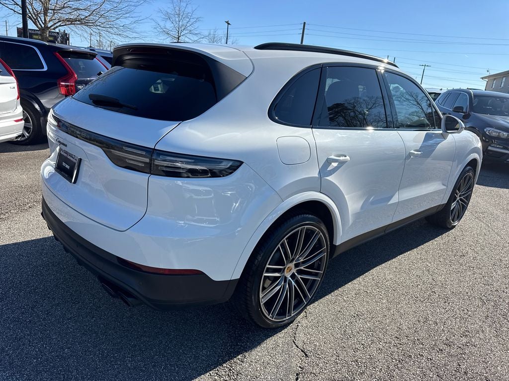 2023 Porsche Cayenne Base