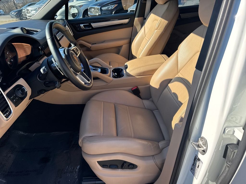 2023 Porsche Cayenne Base