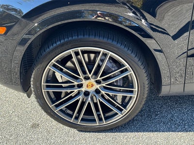 2022 Porsche Cayenne Platinum Edition