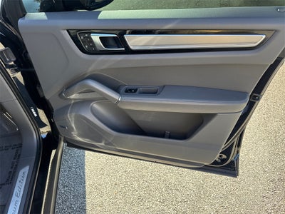 2022 Porsche Cayenne Platinum Edition