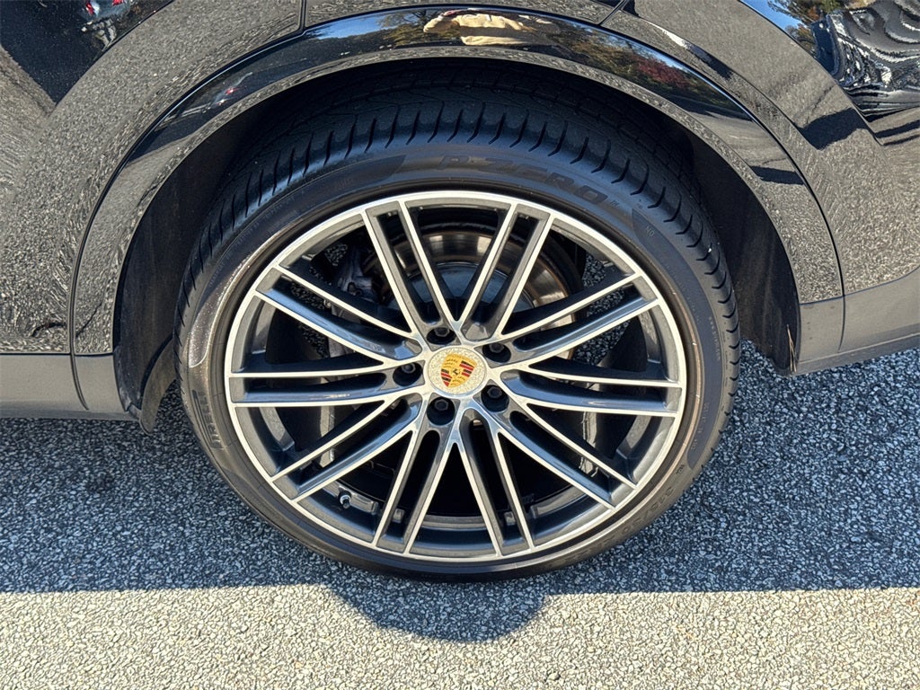 2022 Porsche Cayenne Platinum Edition