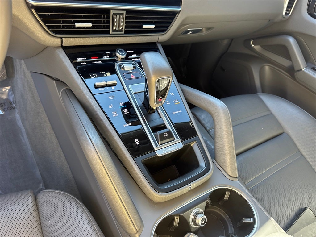 2022 Porsche Cayenne Platinum Edition