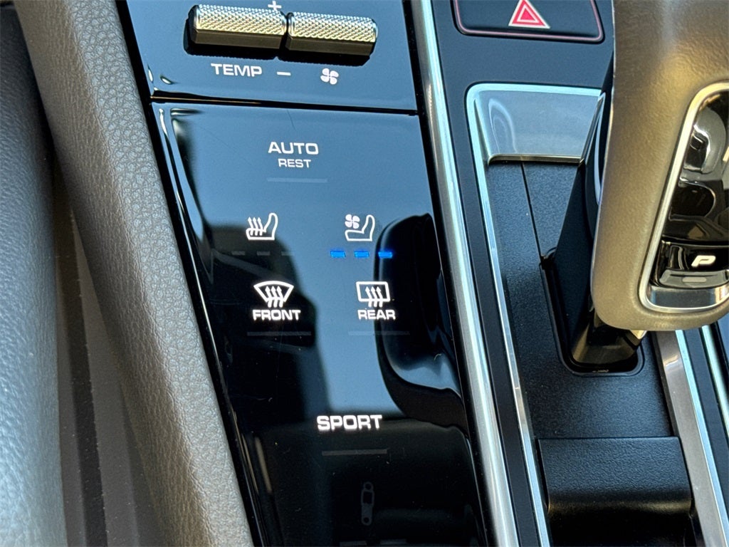 2022 Porsche Cayenne Platinum Edition