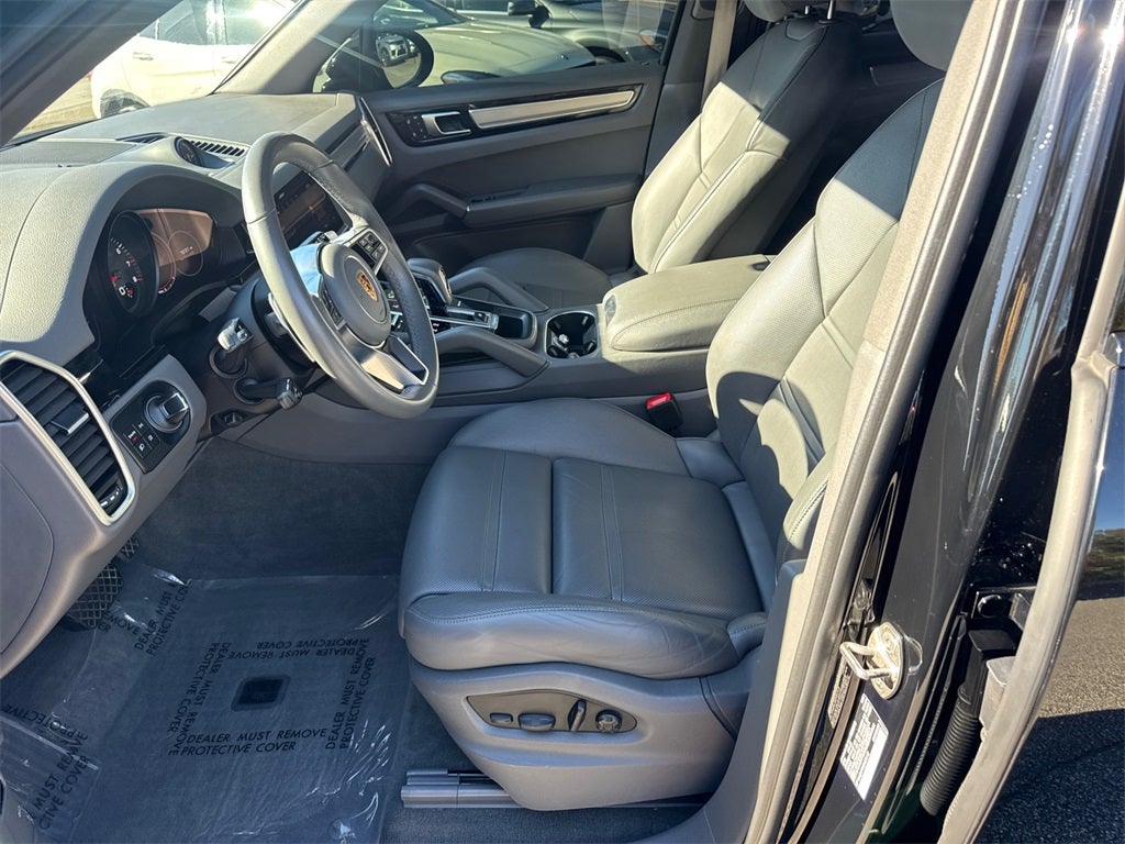 2022 Porsche Cayenne Platinum Edition