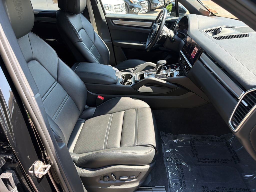 2022 Porsche Cayenne Platinum Edition