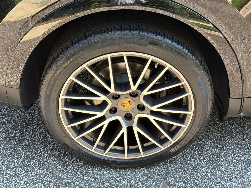 2022 Porsche Cayenne Platinum Edition