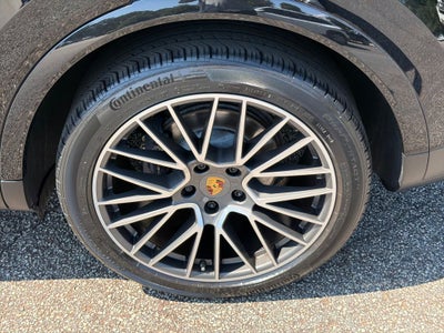 2022 Porsche Cayenne Platinum Edition