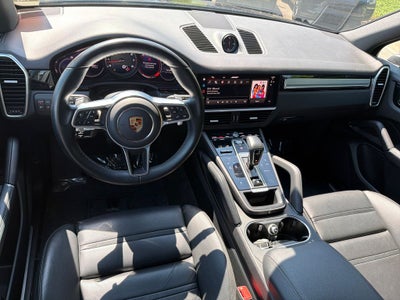 2022 Porsche Cayenne Platinum Edition