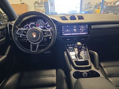 2022 Porsche Cayenne Platinum Edition
