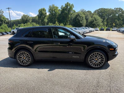 2022 Porsche Cayenne Platinum Edition