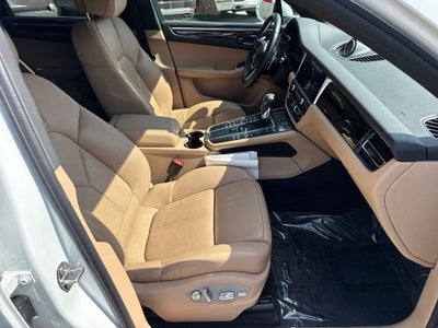 2020 Porsche Macan S