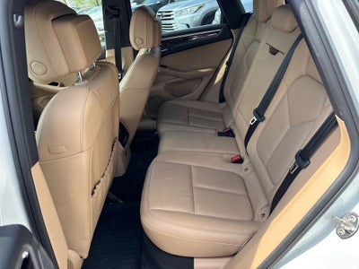 2020 Porsche Macan S