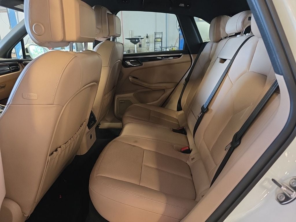 2022 Porsche Macan S