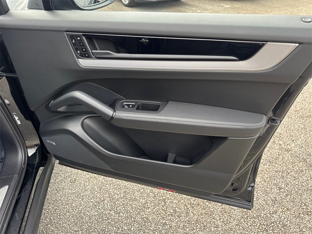 2025 Porsche Cayenne Coupe Coupe AWD