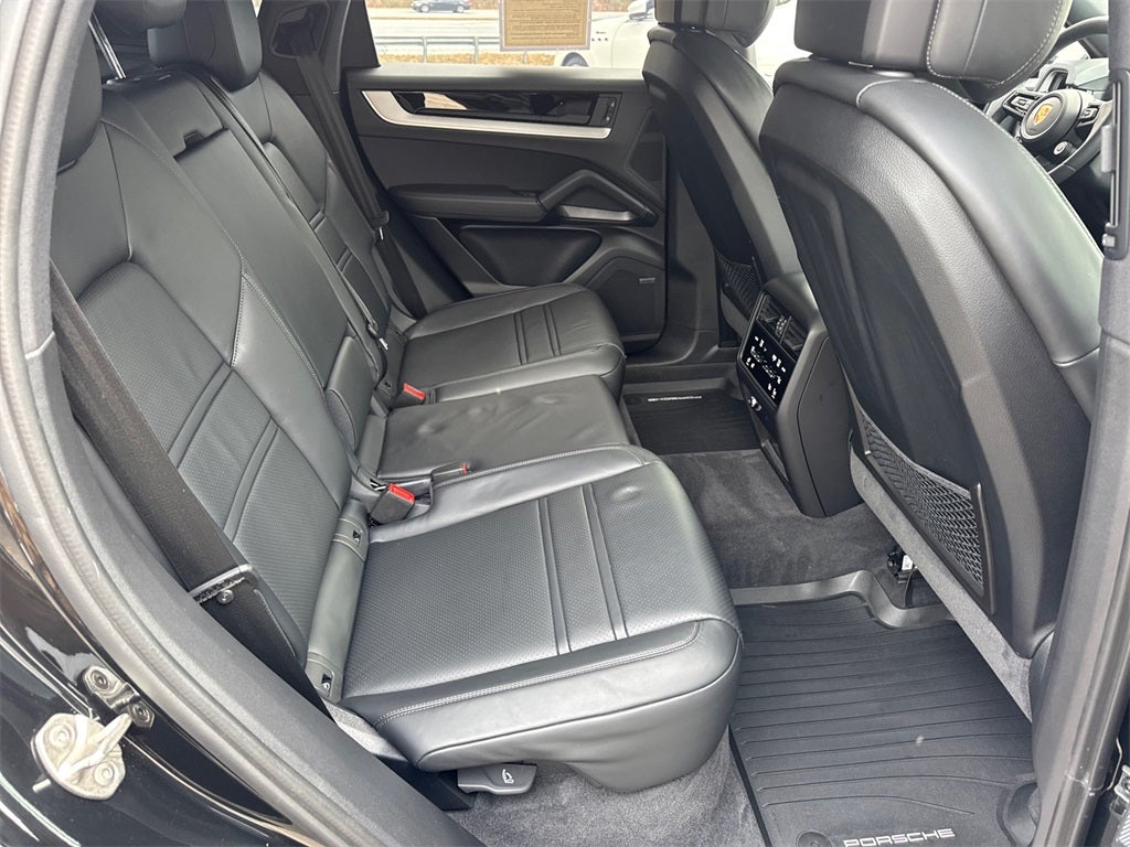 2025 Porsche Cayenne Coupe Coupe AWD