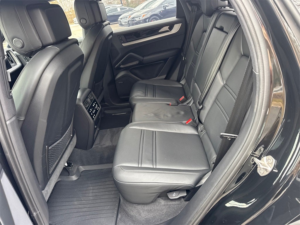 2025 Porsche Cayenne Coupe Coupe AWD