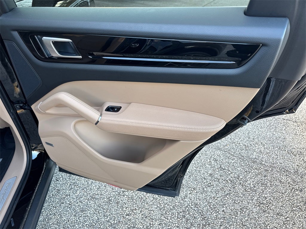 2021 Porsche Cayenne Coupe Coupe AWD