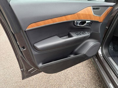 2023 Volvo XC90 Plus