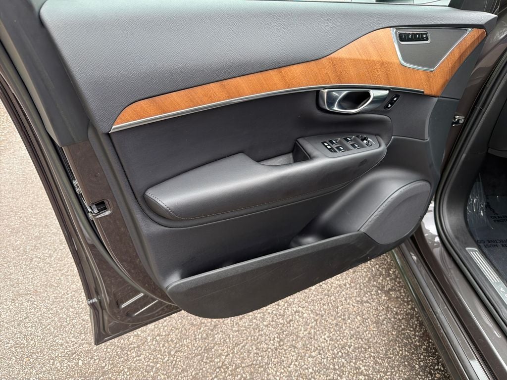 2023 Volvo XC90 Plus