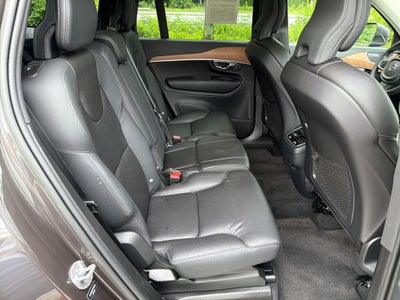 2023 Volvo XC90 Plus