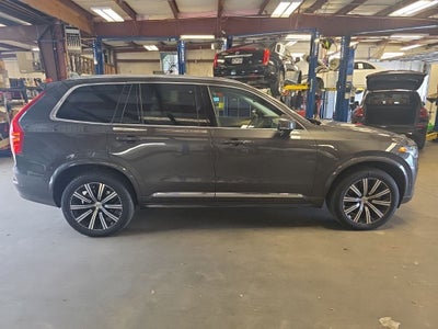 2023 Volvo XC90 Plus
