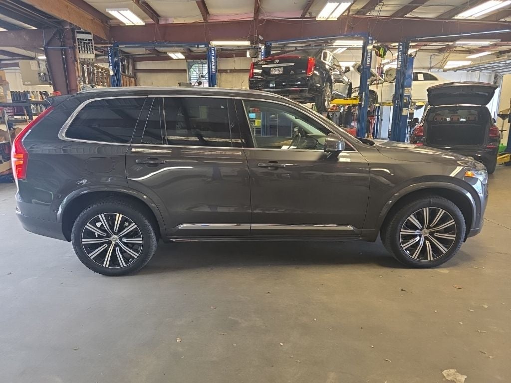 2023 Volvo XC90 Plus