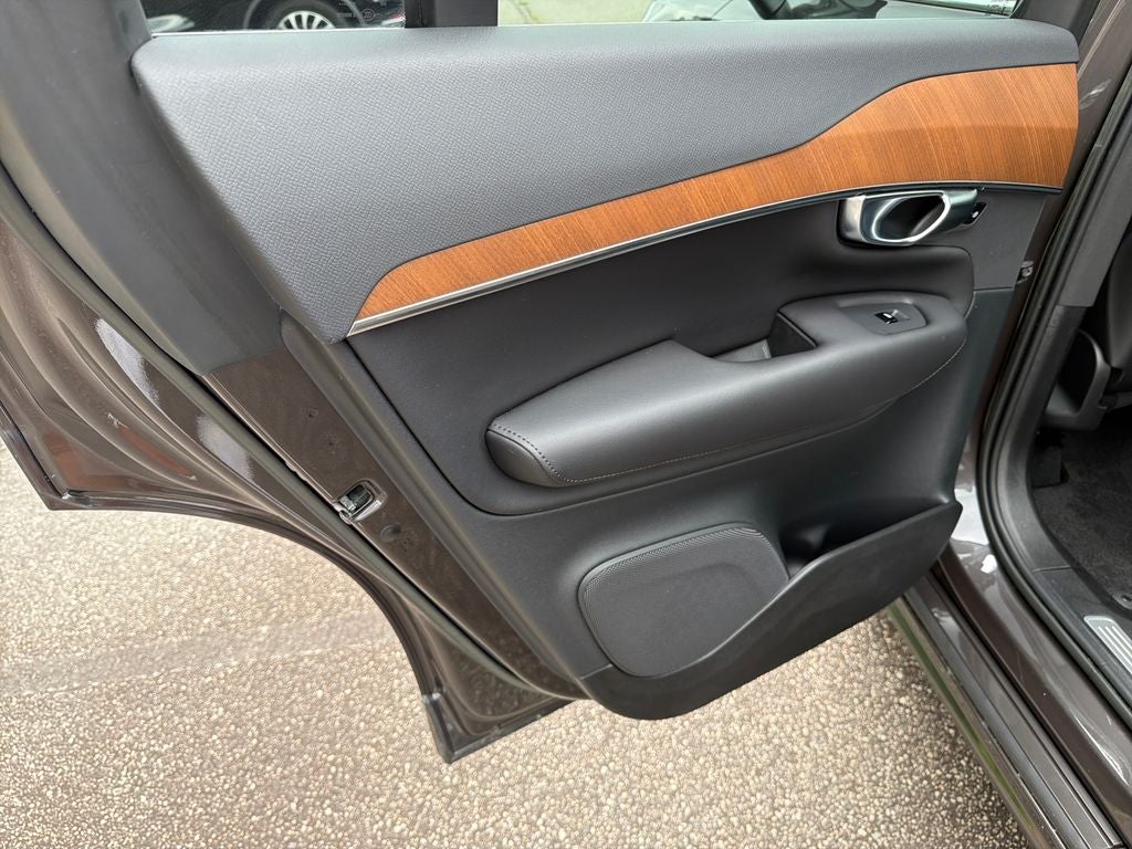 2023 Volvo XC90 Plus