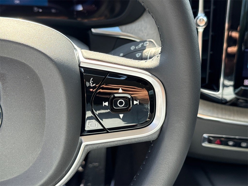 2022 Volvo XC60 Inscription