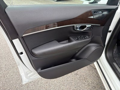 2019 Volvo XC90 Momentum