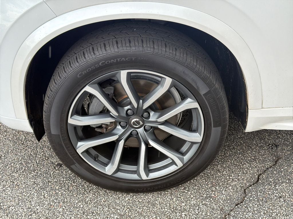 2019 Volvo XC90 Momentum
