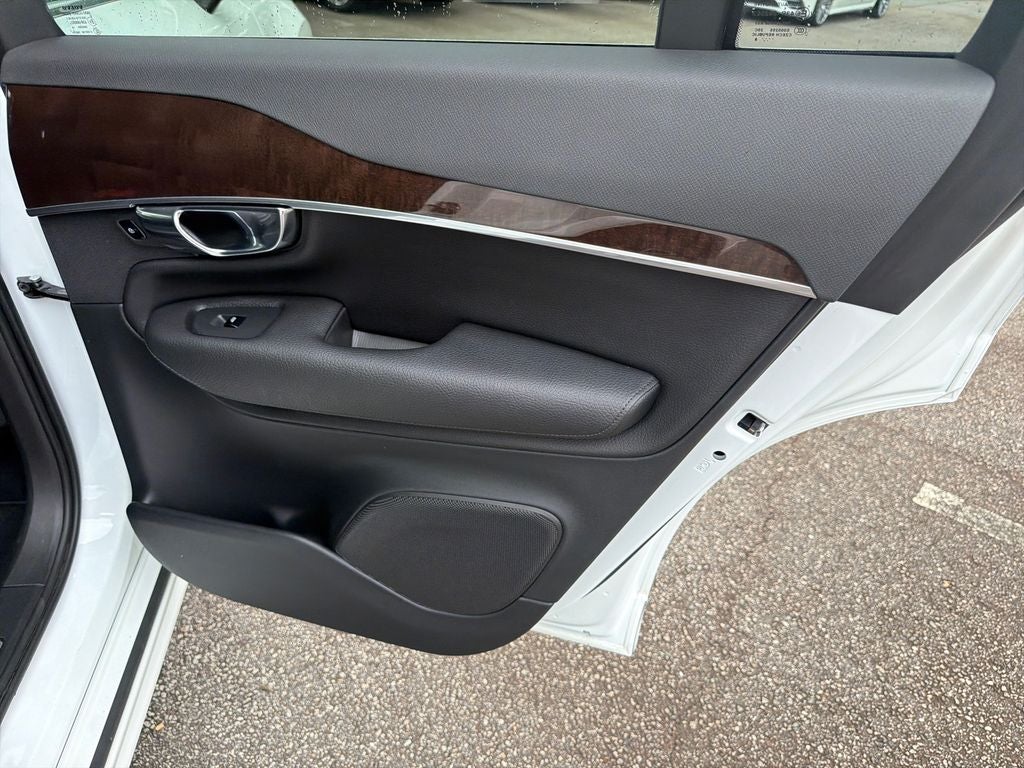 2019 Volvo XC90 Momentum