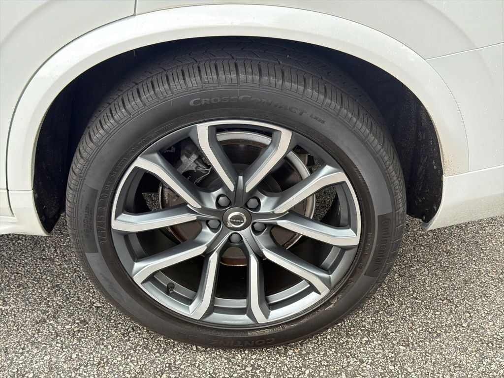 2019 Volvo XC90 Momentum