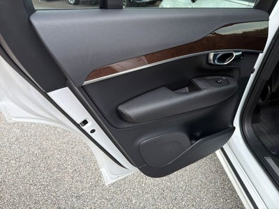 2019 Volvo XC90 Momentum