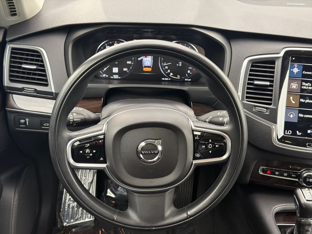 2019 Volvo XC90 Momentum
