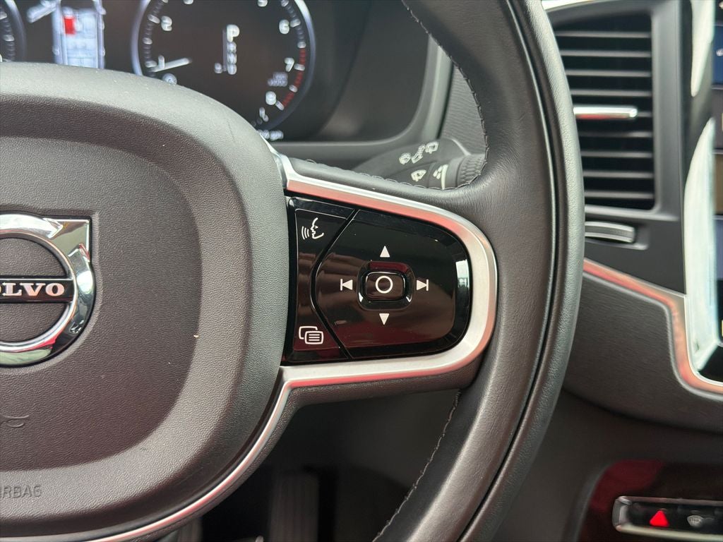 2019 Volvo XC90 Momentum