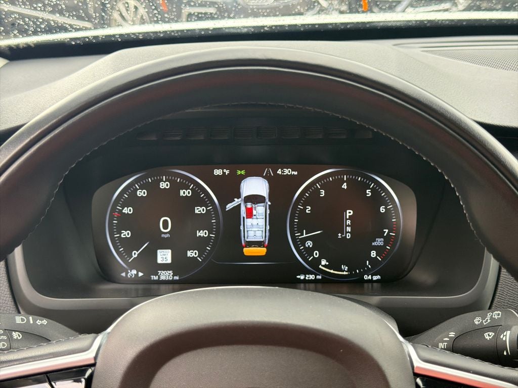 2019 Volvo XC90 Momentum