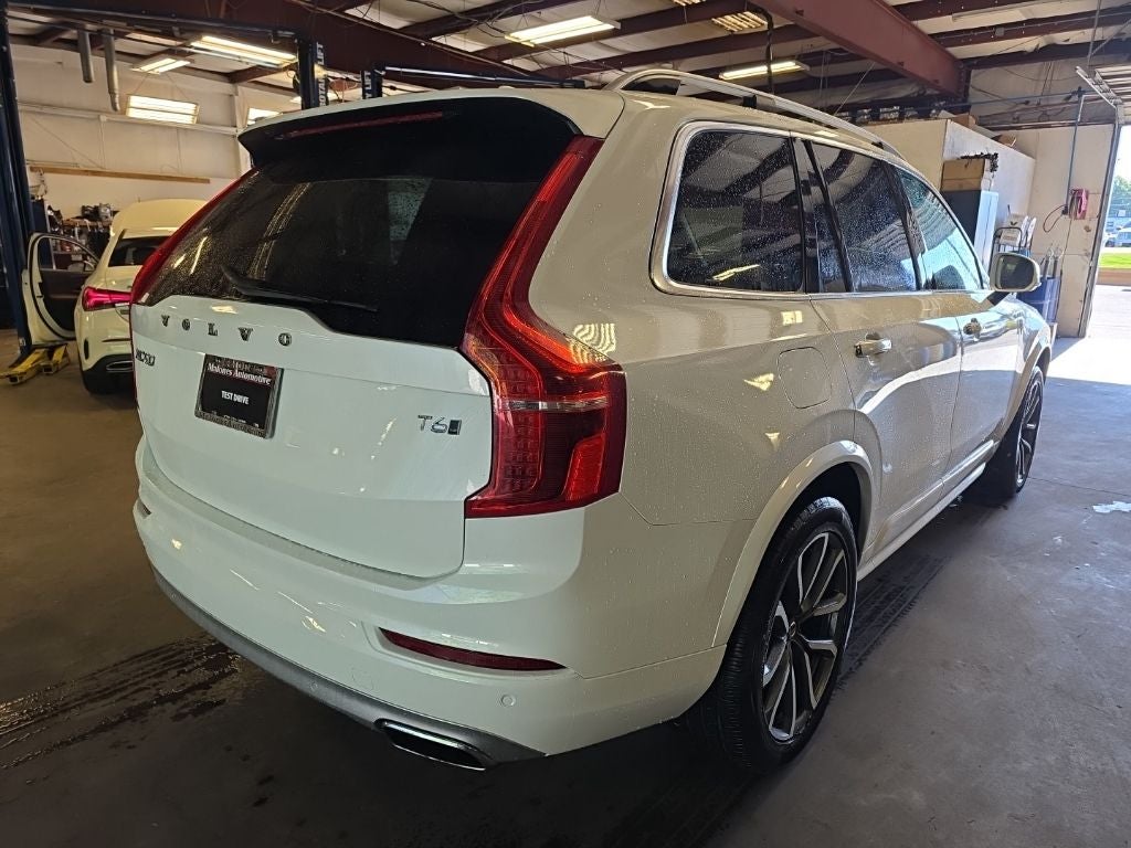 2019 Volvo XC90 Momentum