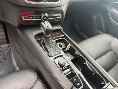 2019 Volvo XC90 Momentum