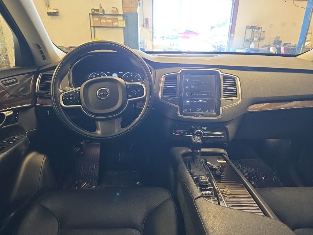 2019 Volvo XC90 Momentum
