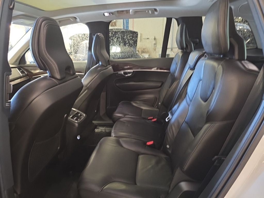 2019 Volvo XC90 Momentum