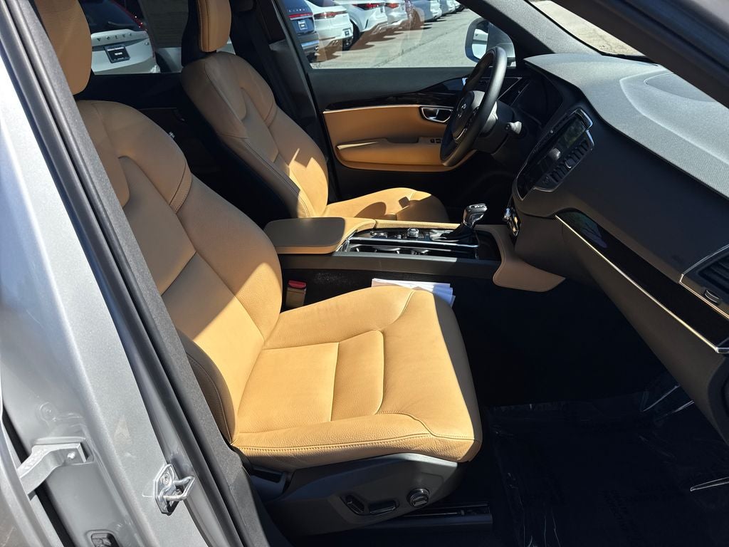 2019 Volvo XC90 Momentum